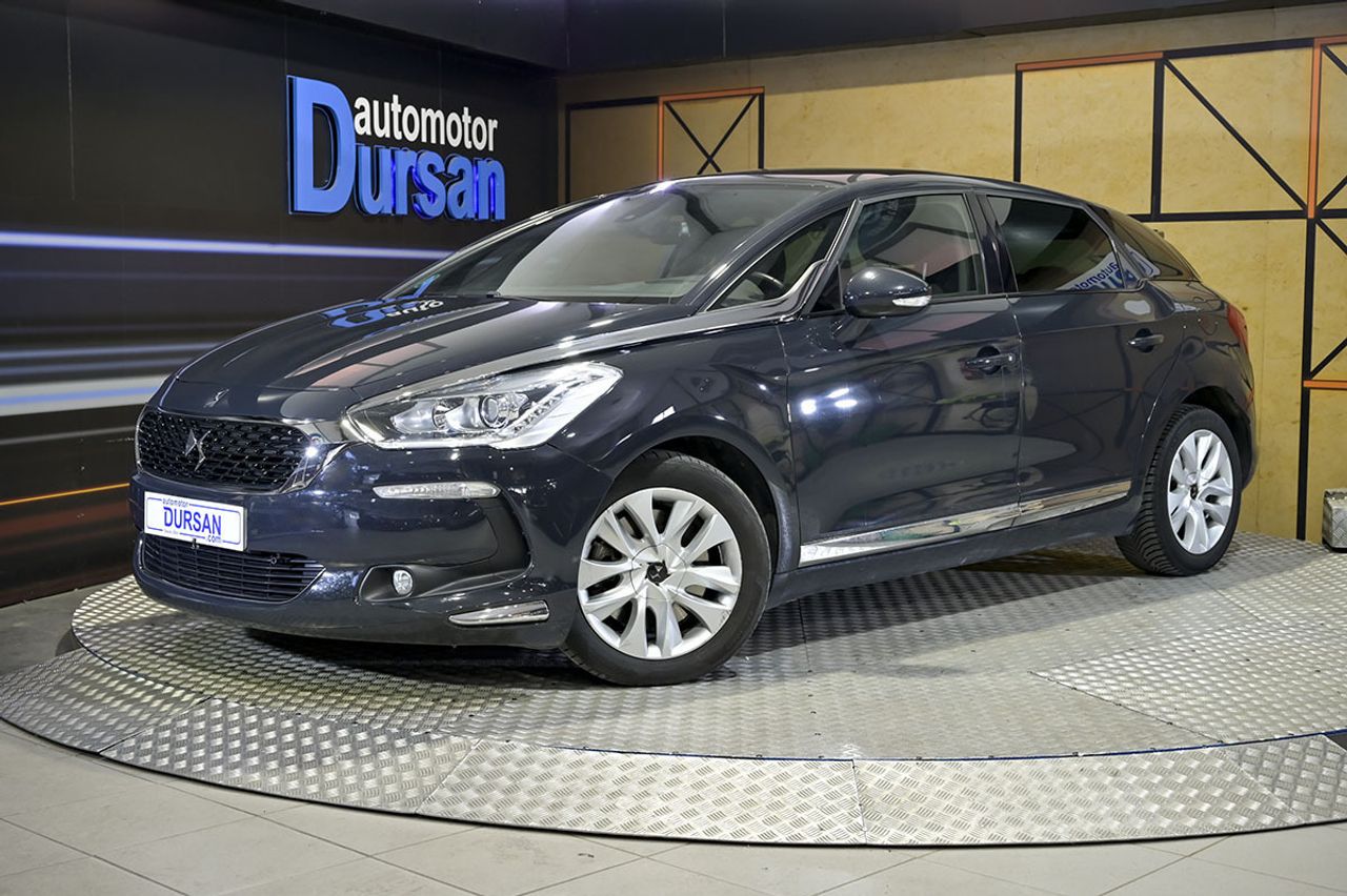 Foto ds ds 5 2015 /