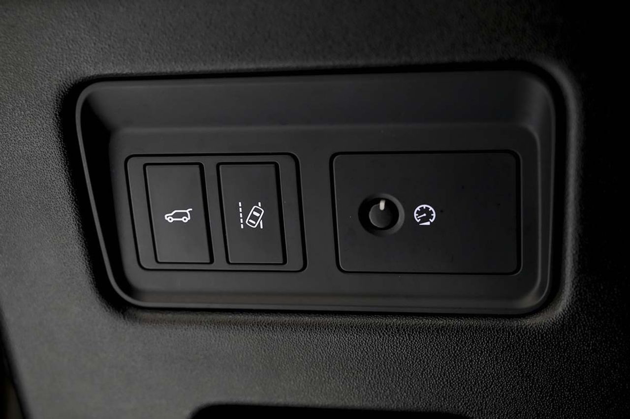 Land-Rover Discovery 2.0 I4 TD4 132kW 180CV HSE Auto - foto 26