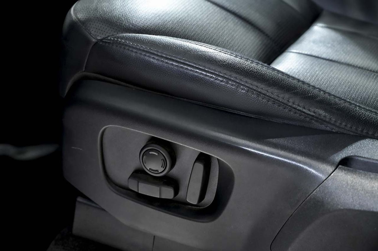 Land-Rover Discovery 2.0 I4 TD4 132kW 180CV HSE Auto - foto 28