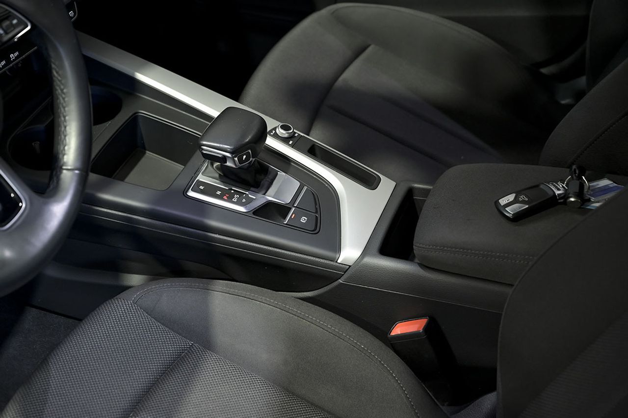 Audi A4 Advanced 30 TDI 100kW 136CV S tronic - foto 31