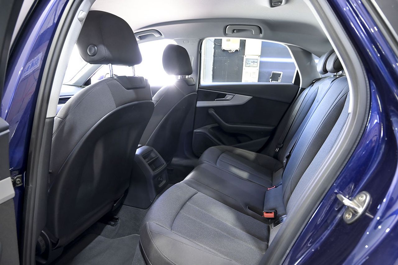 Audi A4 Advanced 30 TDI 100kW 136CV S tronic - foto 15