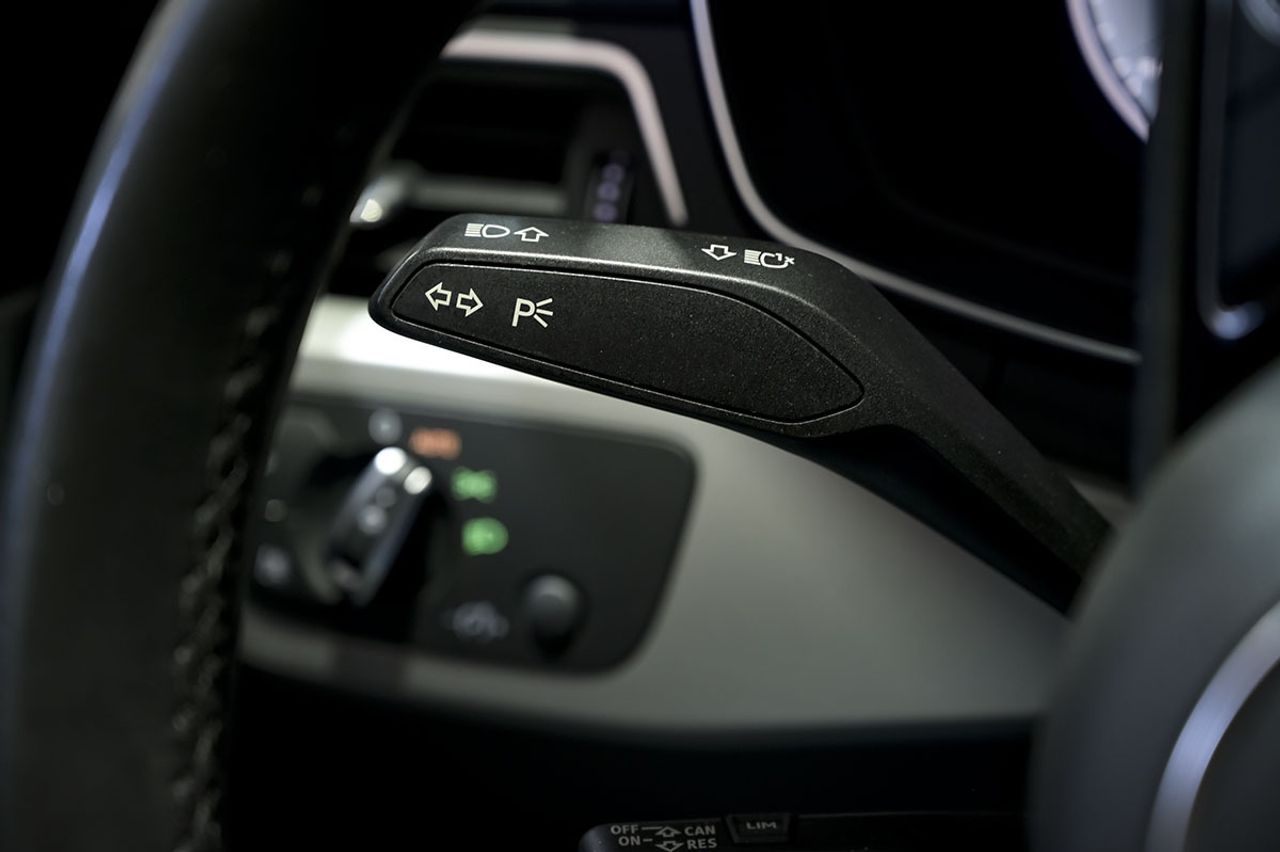 Audi A4 Advanced 30 TDI 100kW 136CV S tronic - foto 23