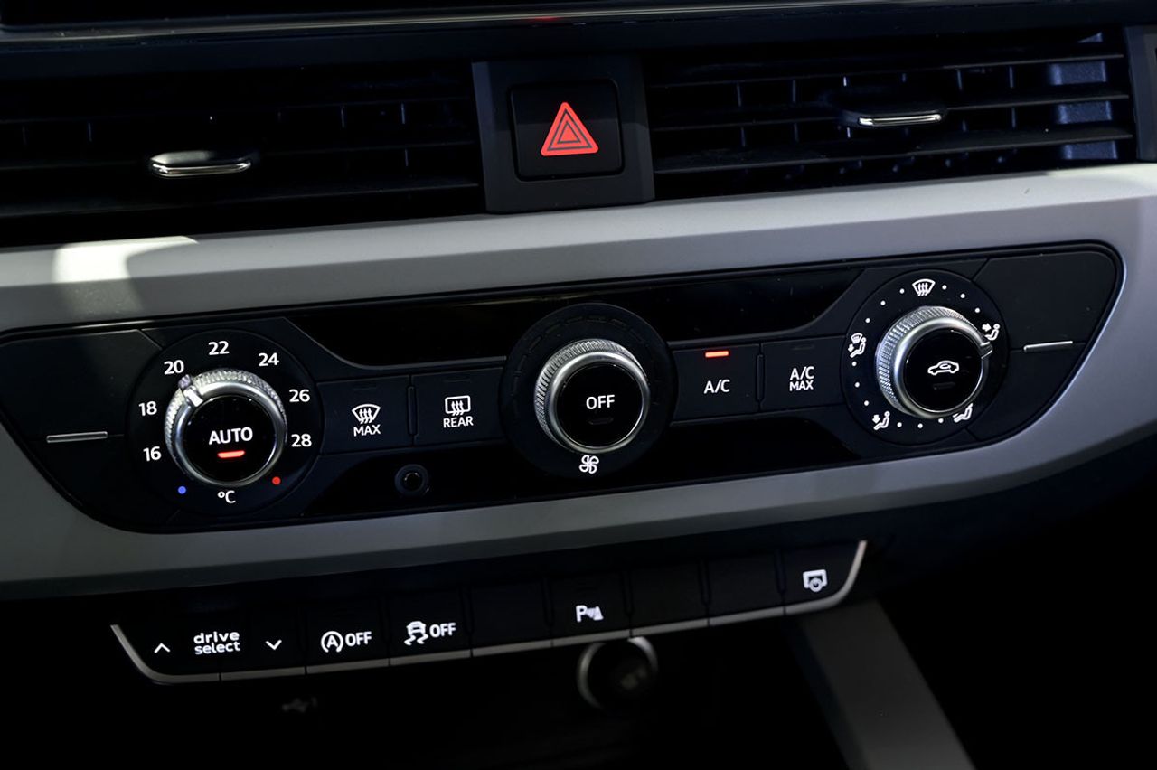 Audi A4 Advanced 30 TDI 100kW 136CV S tronic - foto 29