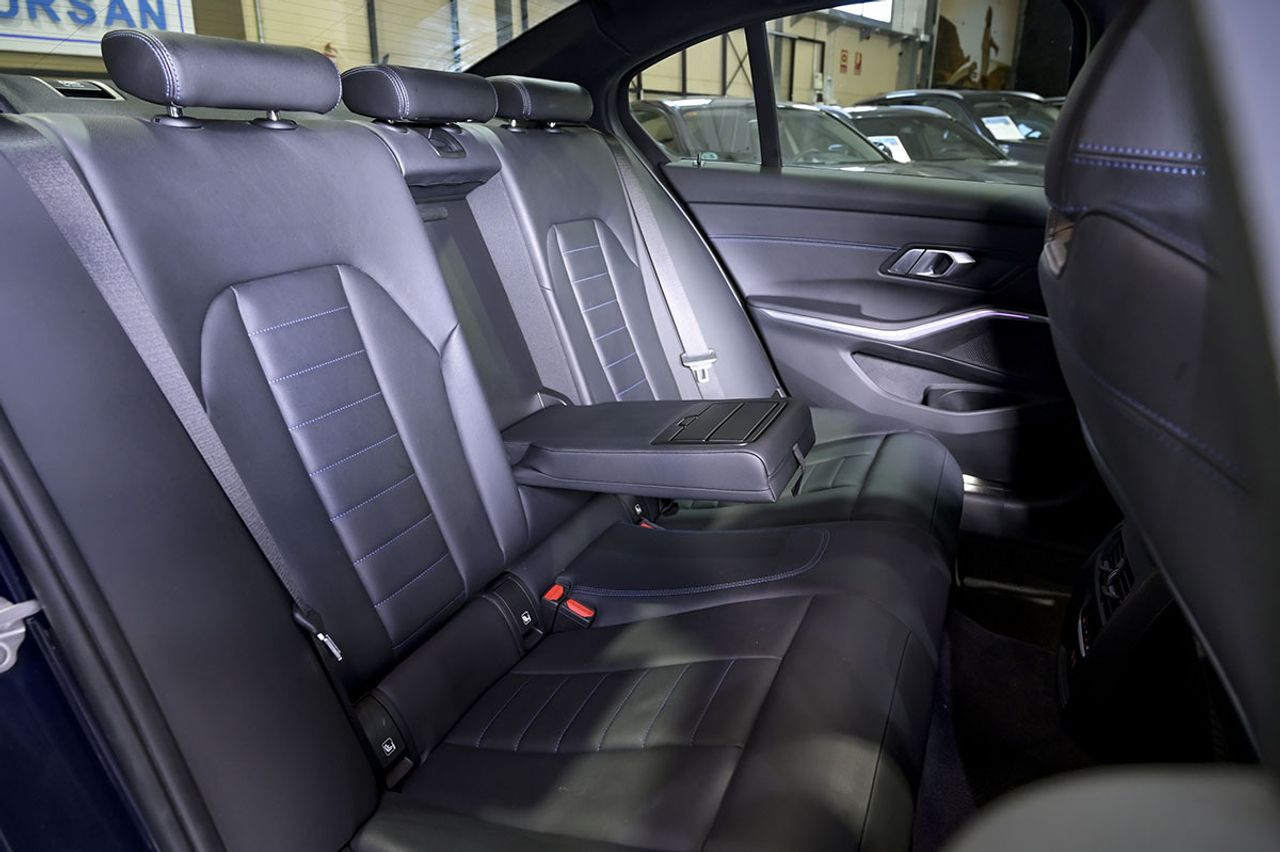 BMW Serie 3 320d Auto. - foto 17