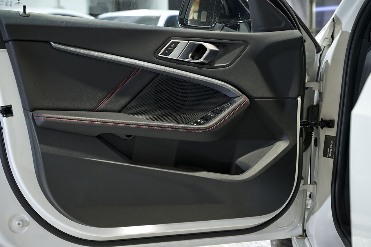 BMW Serie 1 128ti - foto 23