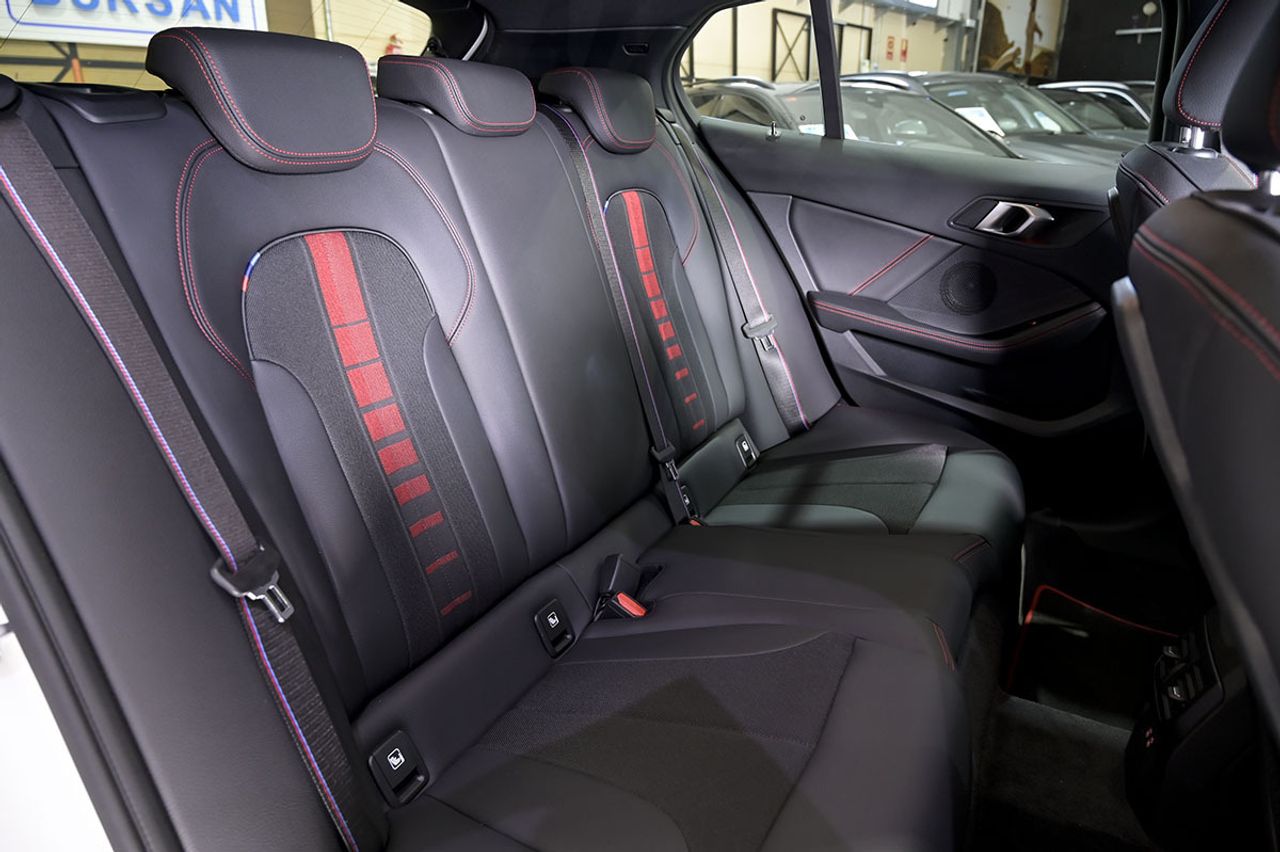 BMW Serie 1 128ti - foto 18