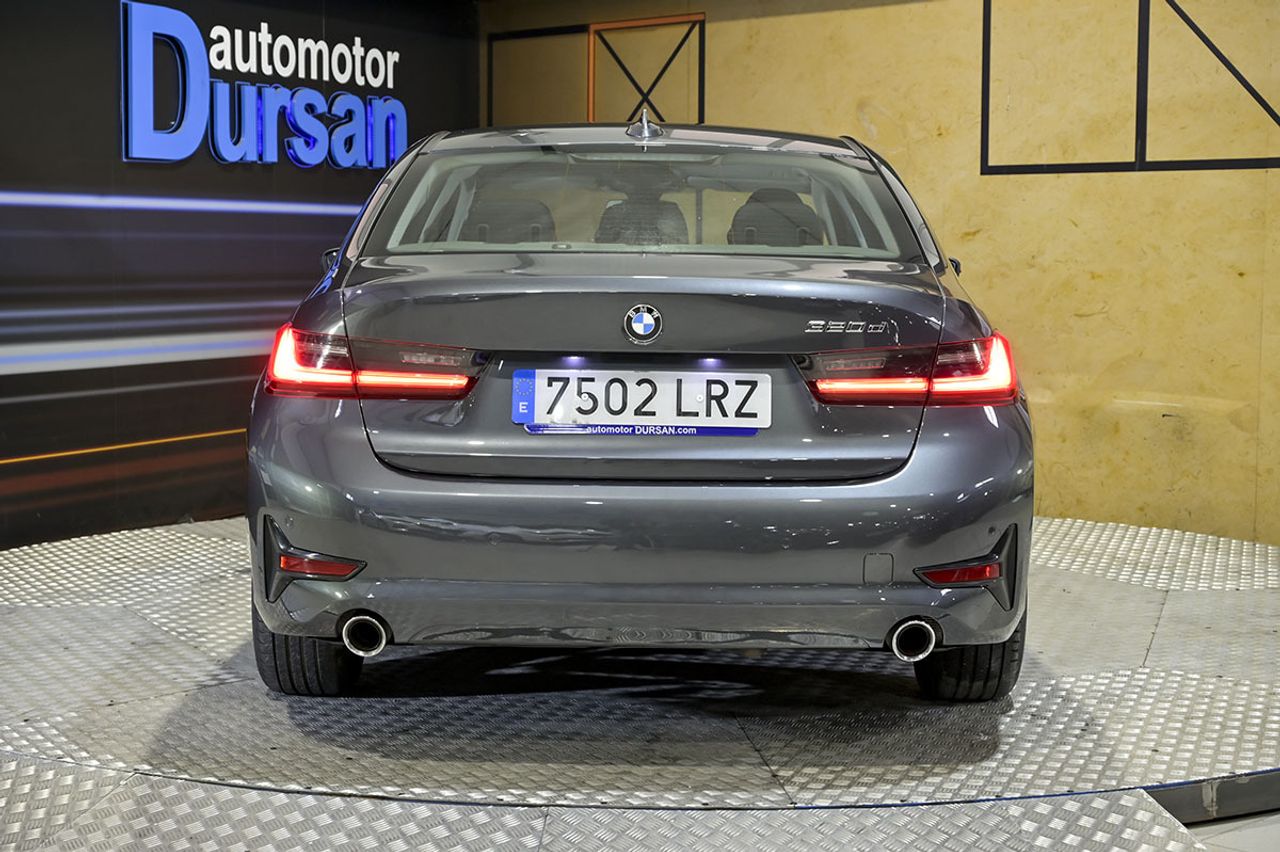 BMW Serie 3 320d Auto. - foto 16