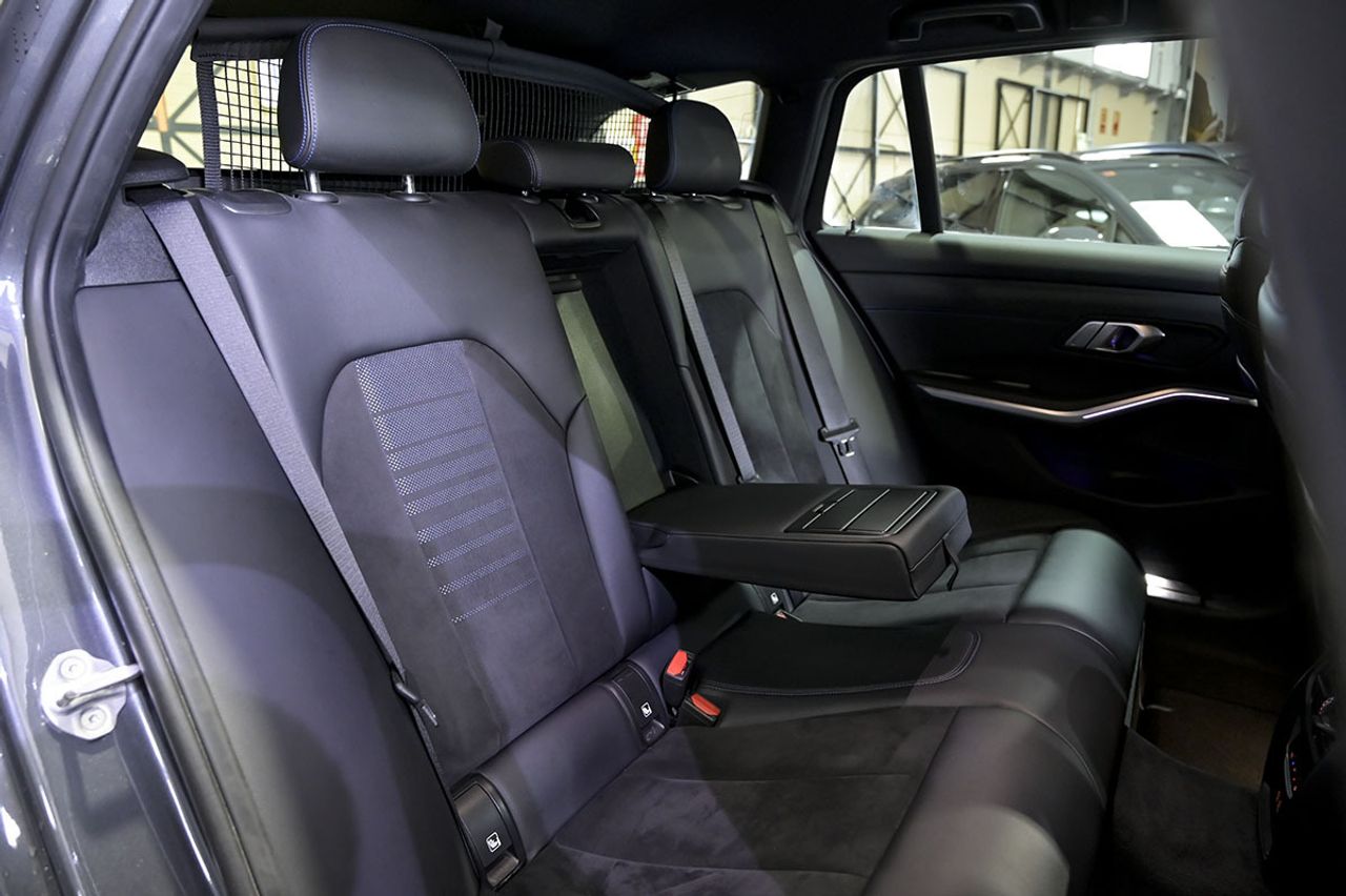 BMW Serie 3 320d xDrive Auto. - foto 19