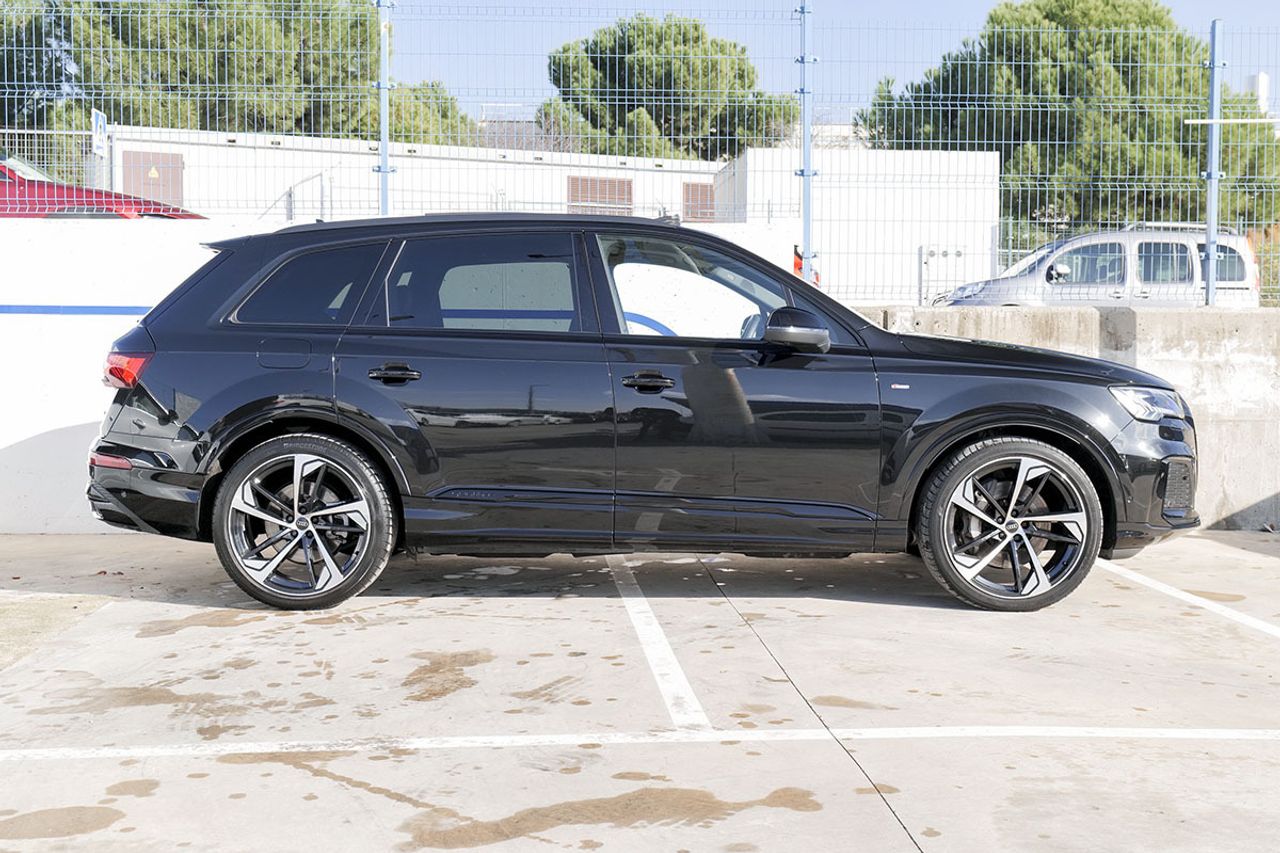 Audi Q7 Black line 45 TDI 170kW 232CV qua. ti. - foto 17