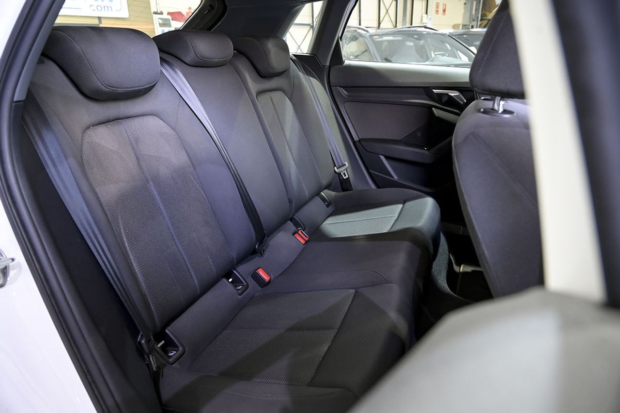 Audi A3 Sportback Advanced 30 TFSI 81kW S tronic - foto 18