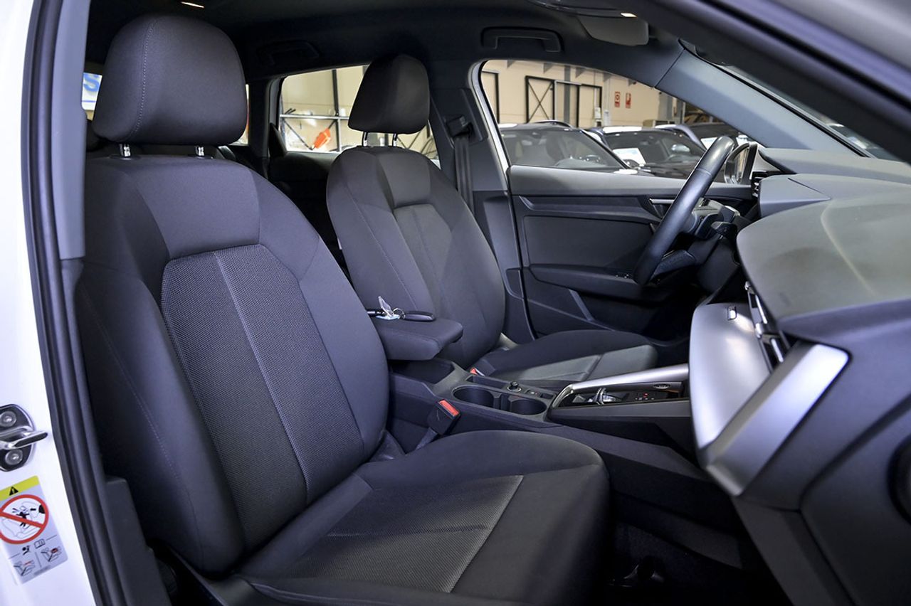 Audi A3 Sportback Advanced 30 TFSI 81kW S tronic - foto 32