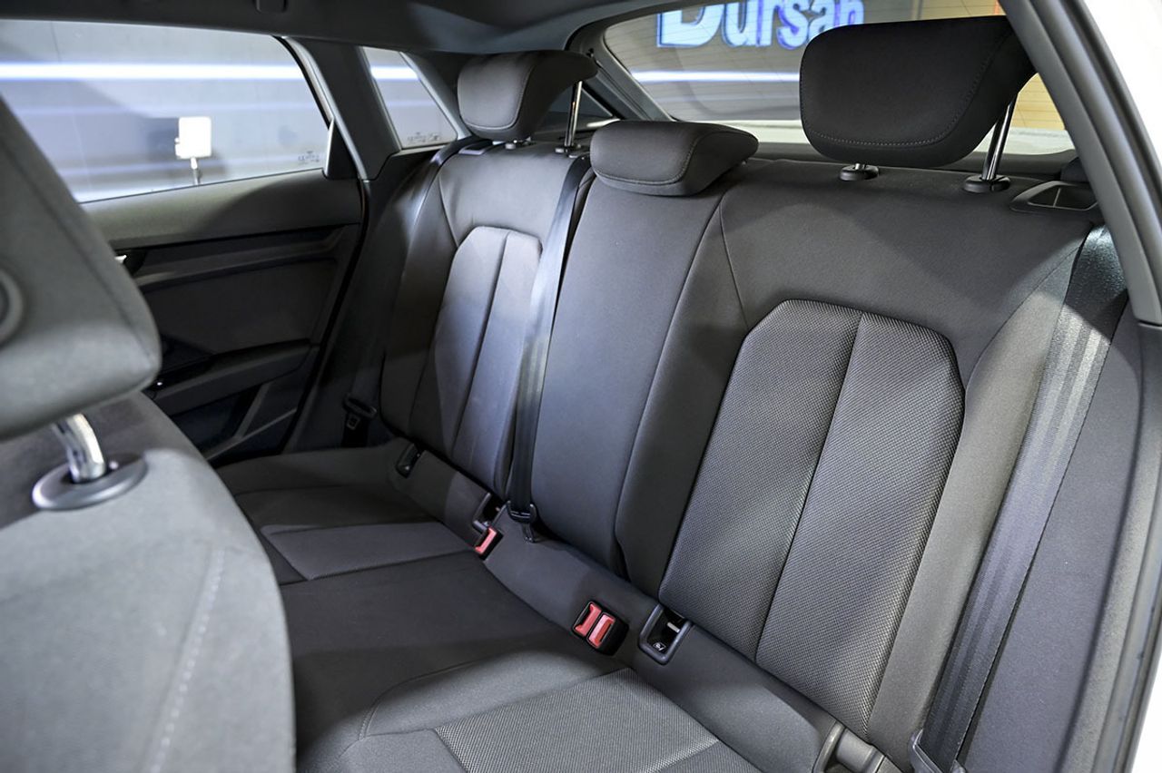 Audi A3 Sportback Advanced 30 TFSI 81kW S tronic - foto 17