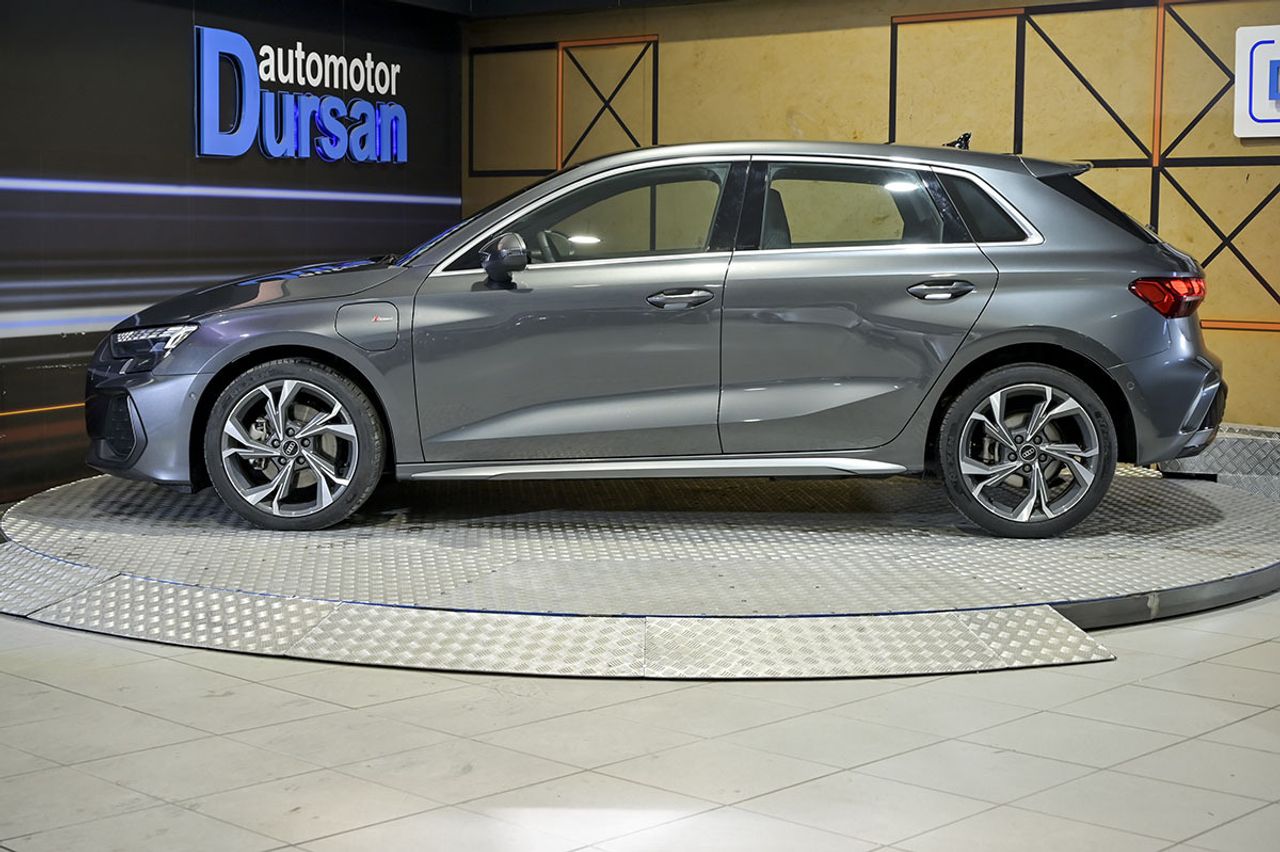 Audi A3 Sportback S line TFSI e 150kW S tronic - foto 18
