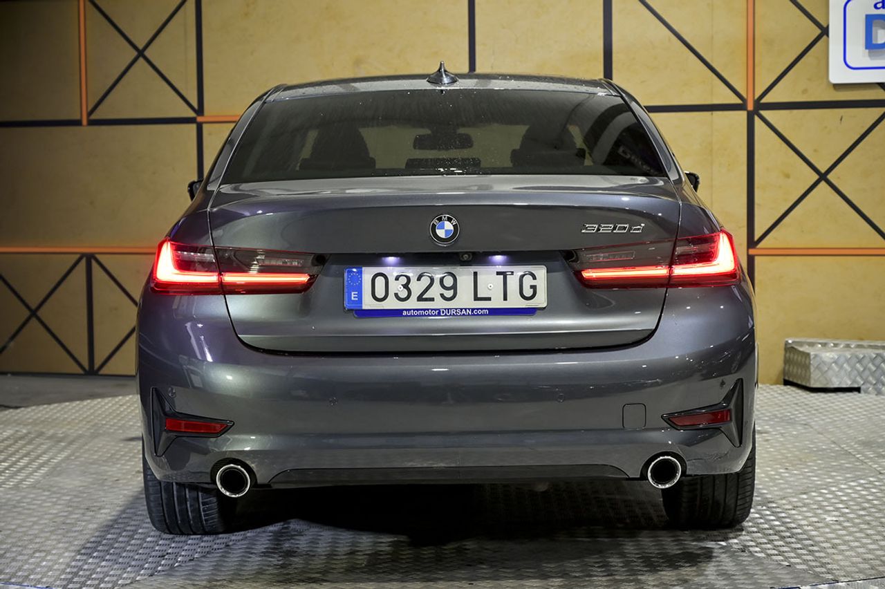 BMW Serie 3 320d Auto. - foto 11
