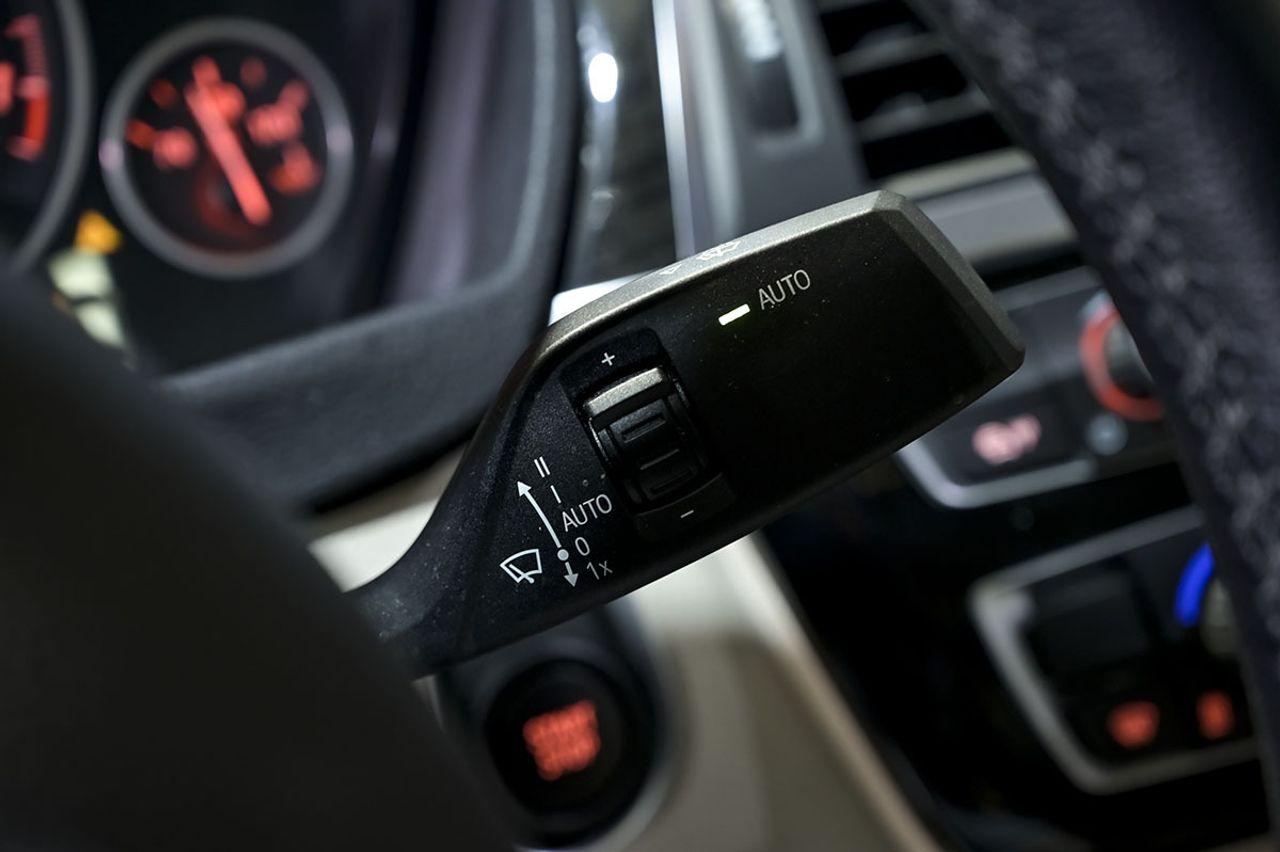 BMW Serie 3 330e - foto 27