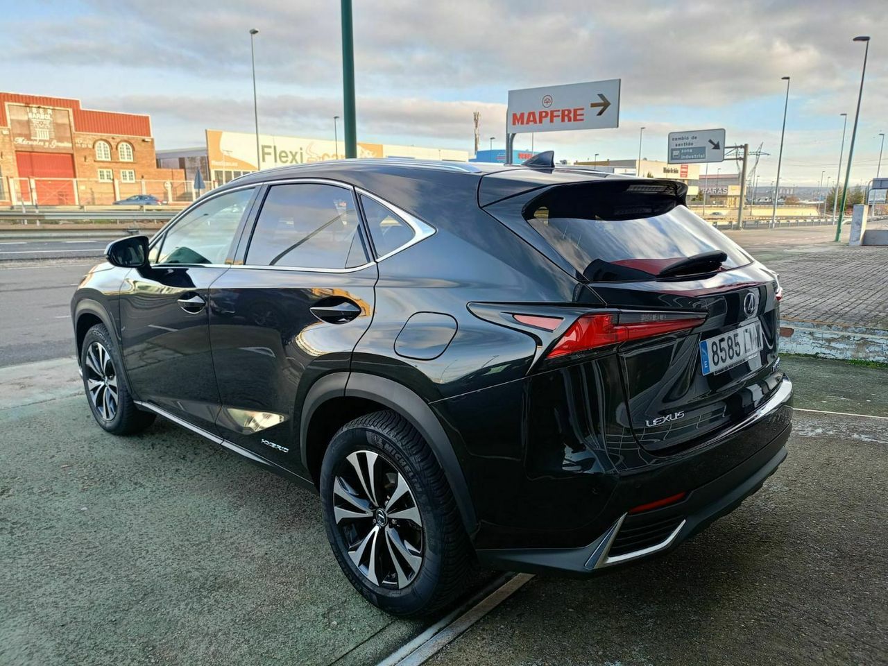 lexus nx 2021 / foto grande (3)