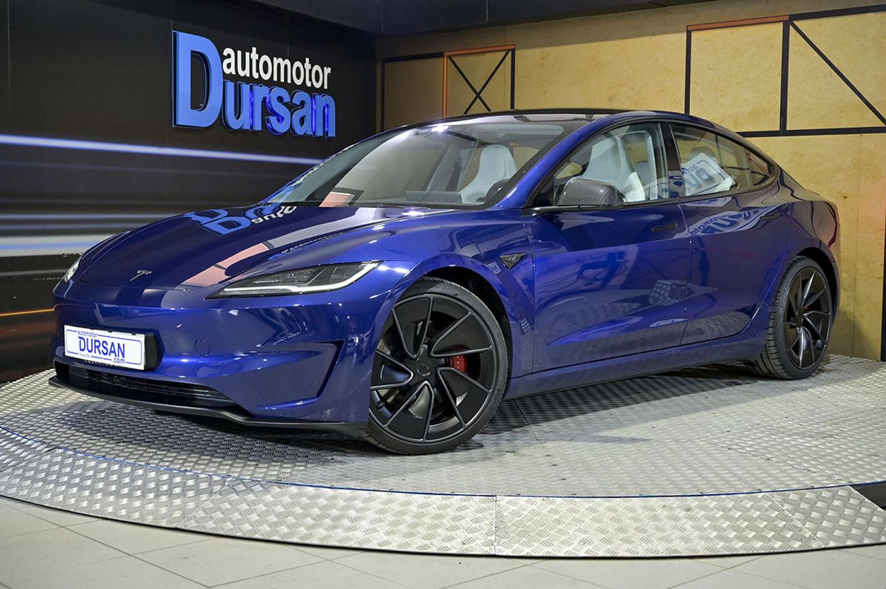 Foto tesla model 3 2024 /