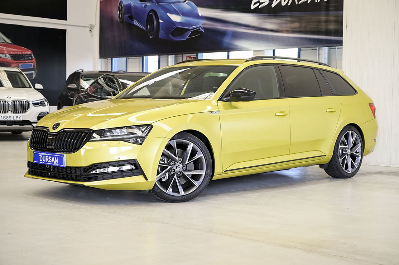 Foto skoda superb 2021 /