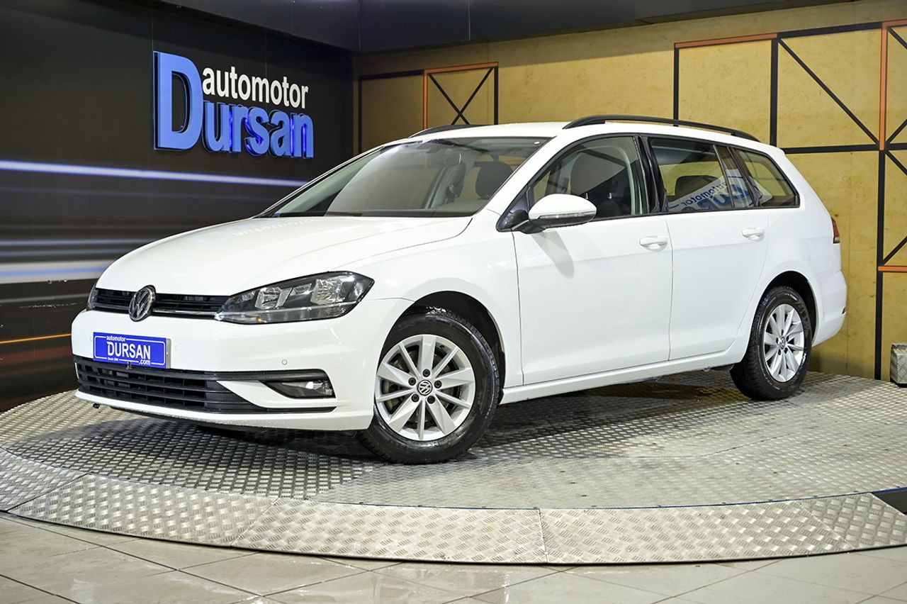 Foto volkswagen golf 2020 /