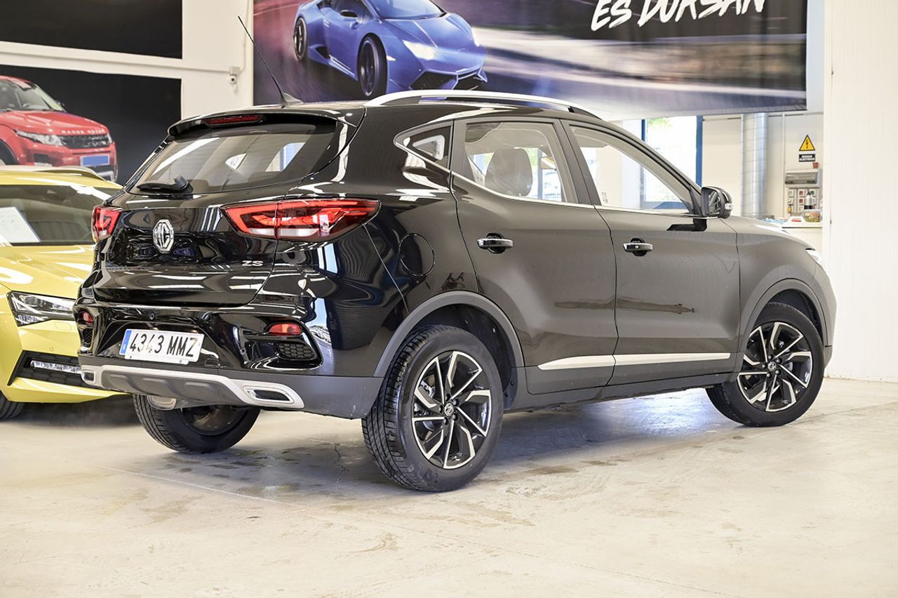 mg zs 2024 / foto grande (3)