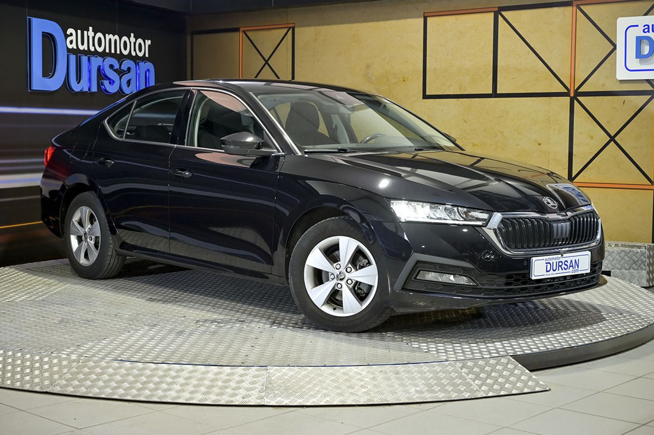 skoda octavia 2021 / foto grande (3)