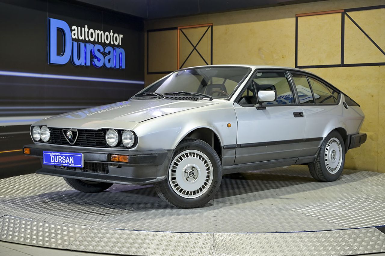 alfa romeo gtv 1986 /