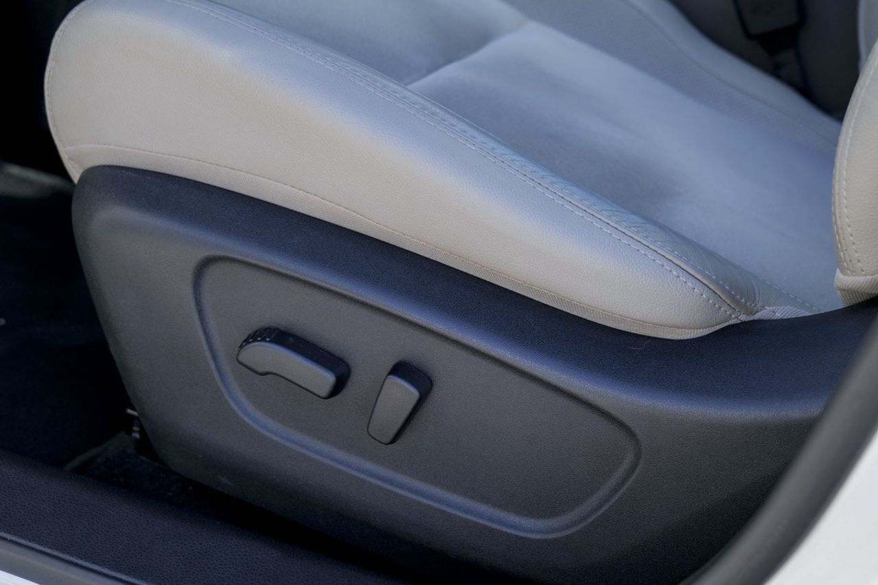 Nissan Qashqai 1.6dCi TEKNA 4x2 XTRONIC Alcantara - foto 24