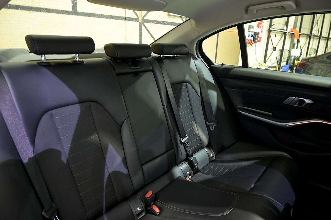 BMW Serie 3 320d Auto. - foto 16