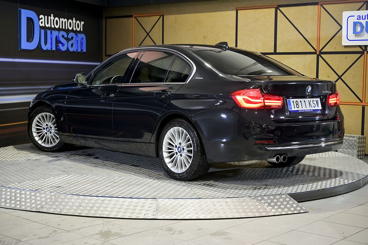 BMW Serie 3 330e - foto 4