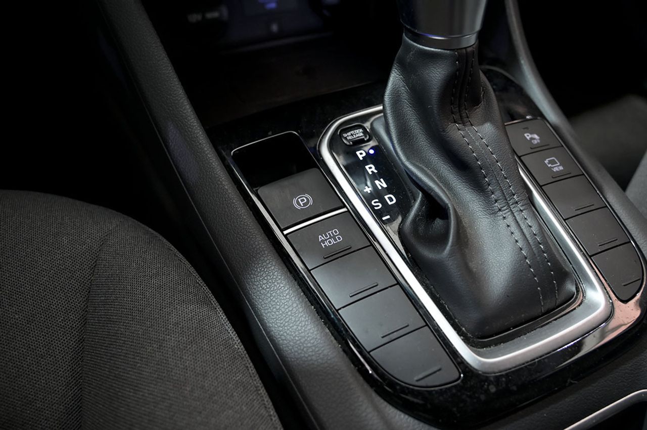 Hyundai IONIQ 1.6 GDI HEV Tecno DCT - foto 28