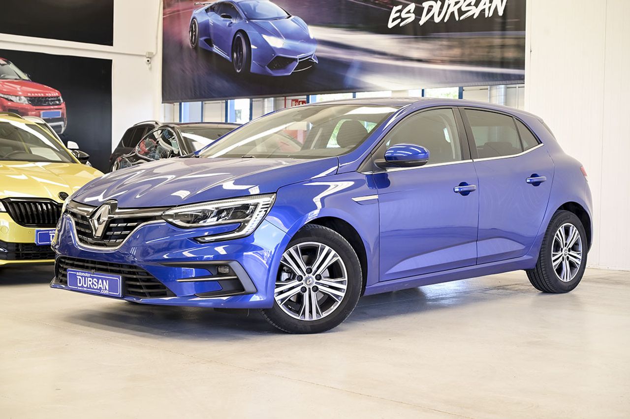 Terreno estilo vida enriquecedor  de segunda mano - renault megane 2023 /