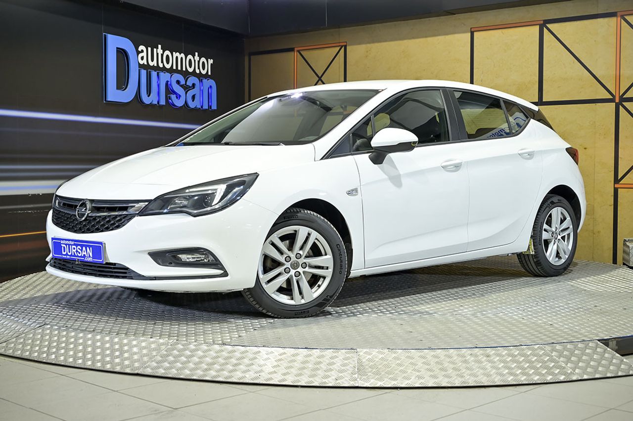 Foto opel astra 2019 /