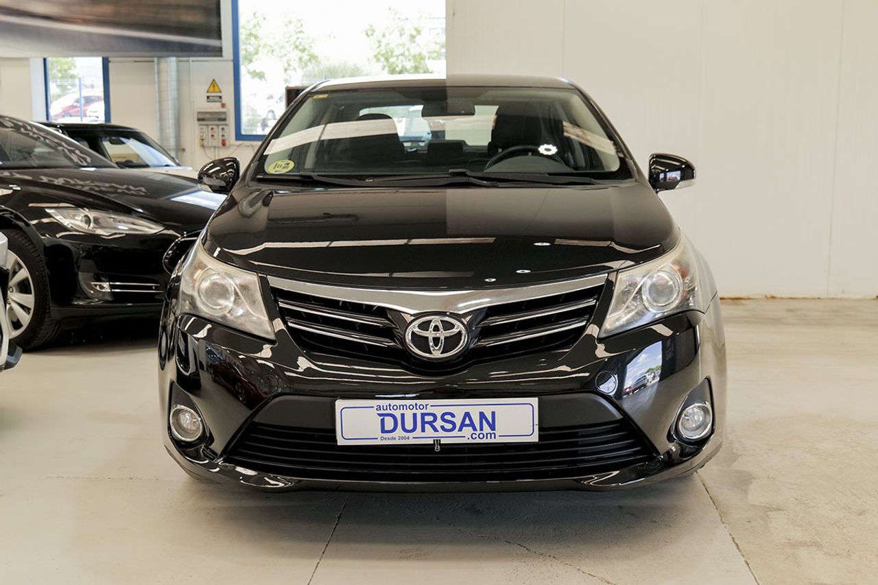 toyota avensis 2013 / foto grande (2)
