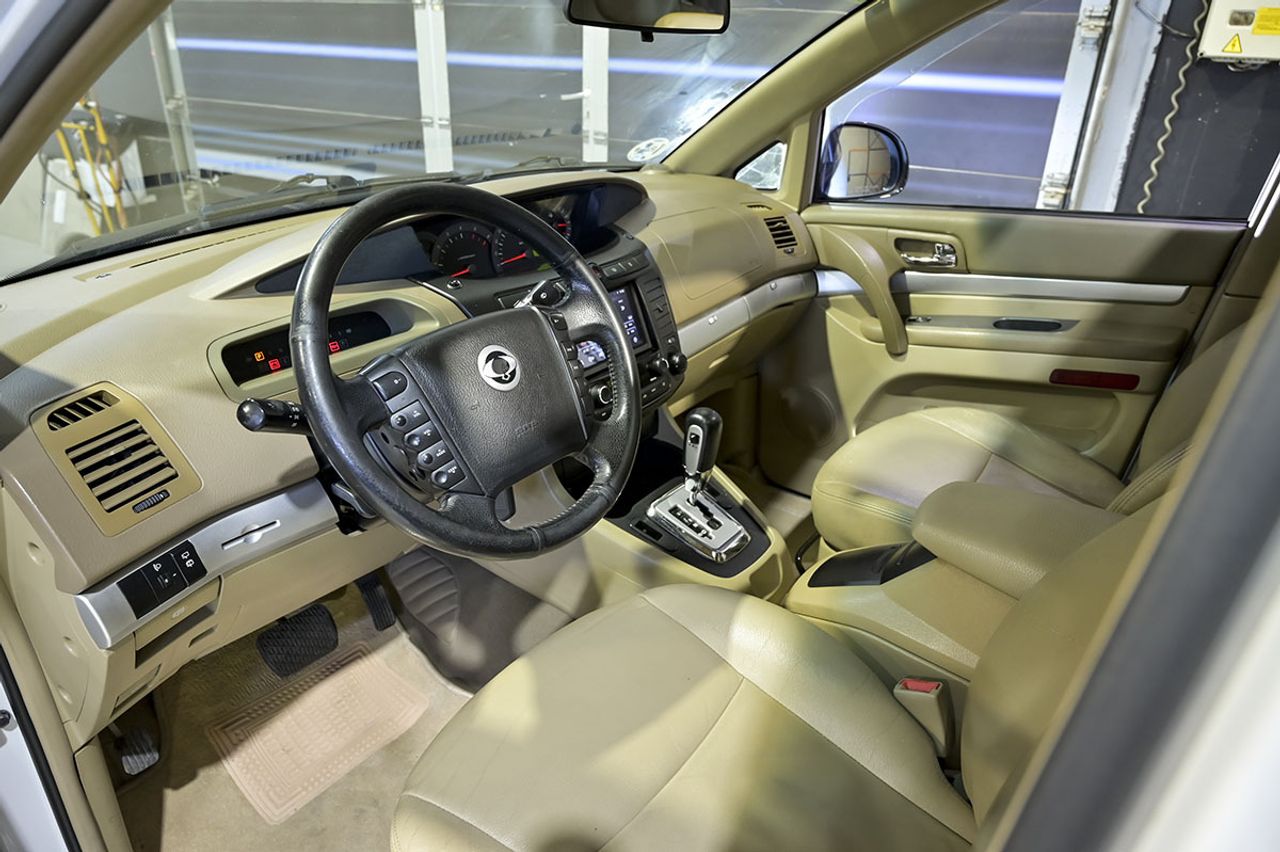 SsangYong Rodius 270Xdi Limited - foto 6