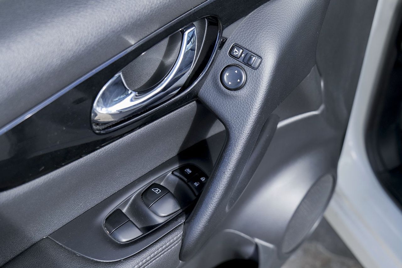 Nissan Qashqai 1.6dCi TEKNA 4x2 XTRONIC Alcantara - foto 22