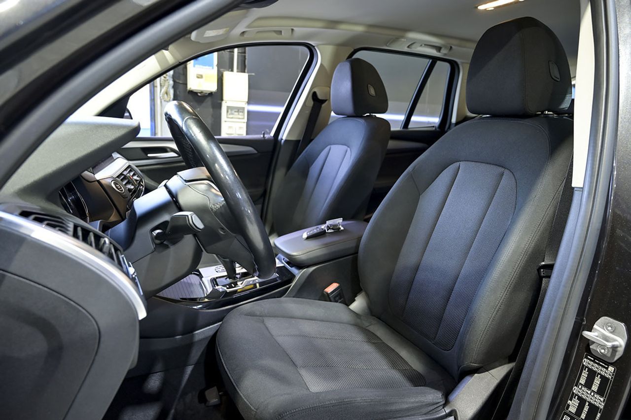 BMW X3 xDrive20d - foto 9