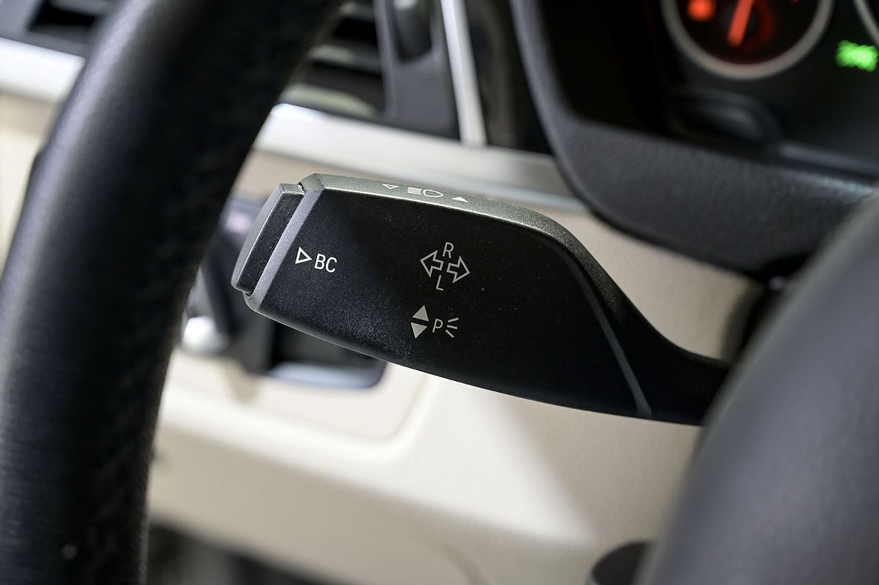 BMW Serie 3 330e - foto 25