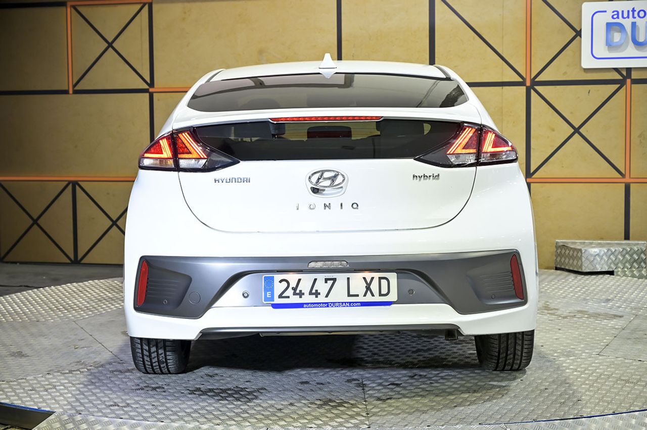 Hyundai IONIQ 1.6 GDI HEV Tecno DCT - foto 10