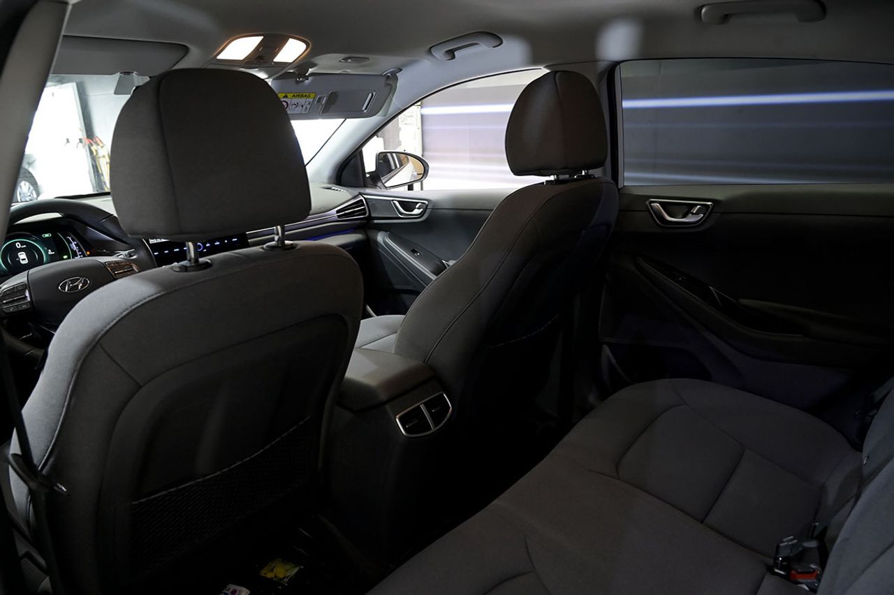 Hyundai IONIQ 1.6 GDI HEV Tecno DCT - foto 14