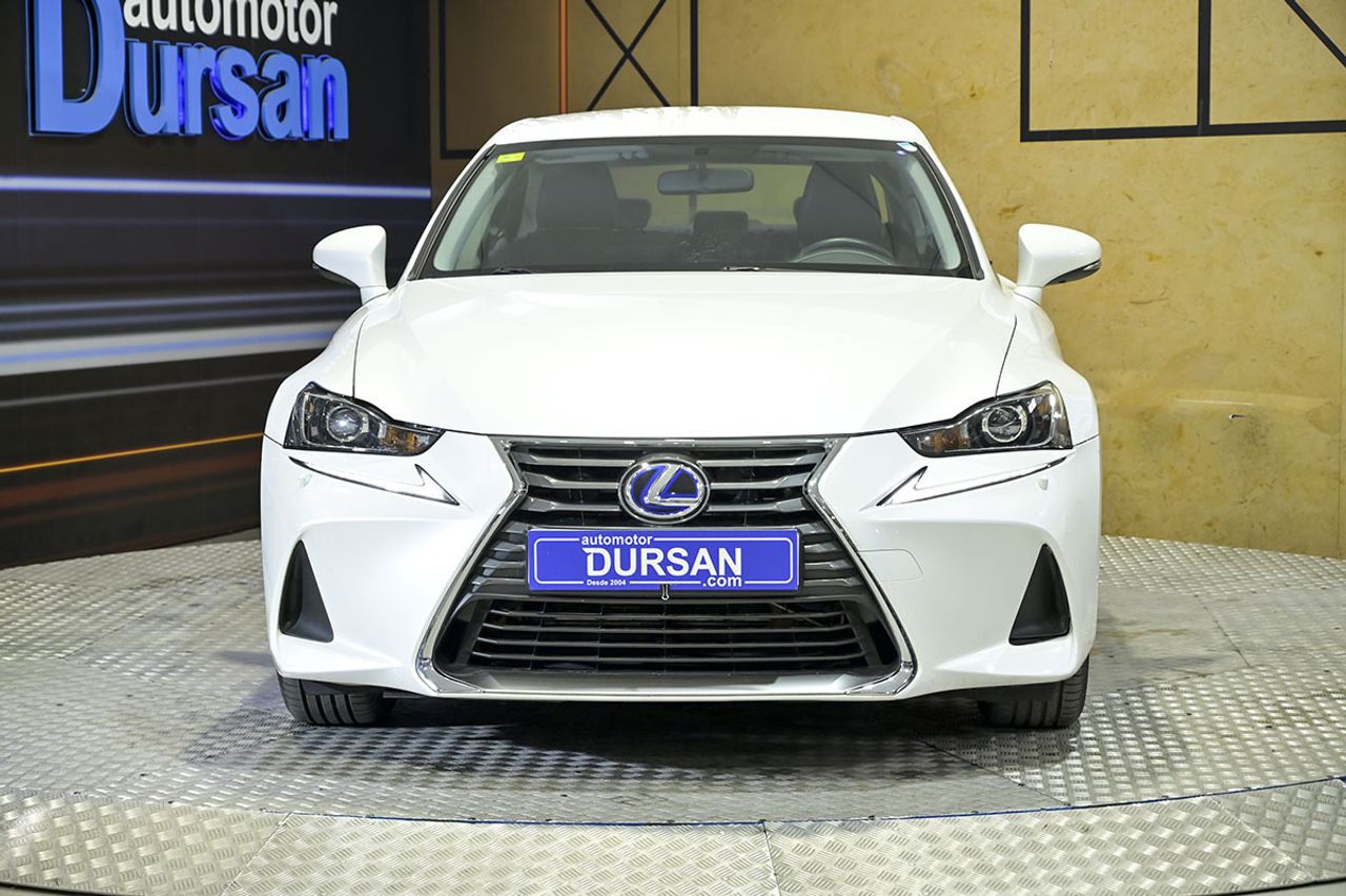 lexus is 2020 / foto grande (2)