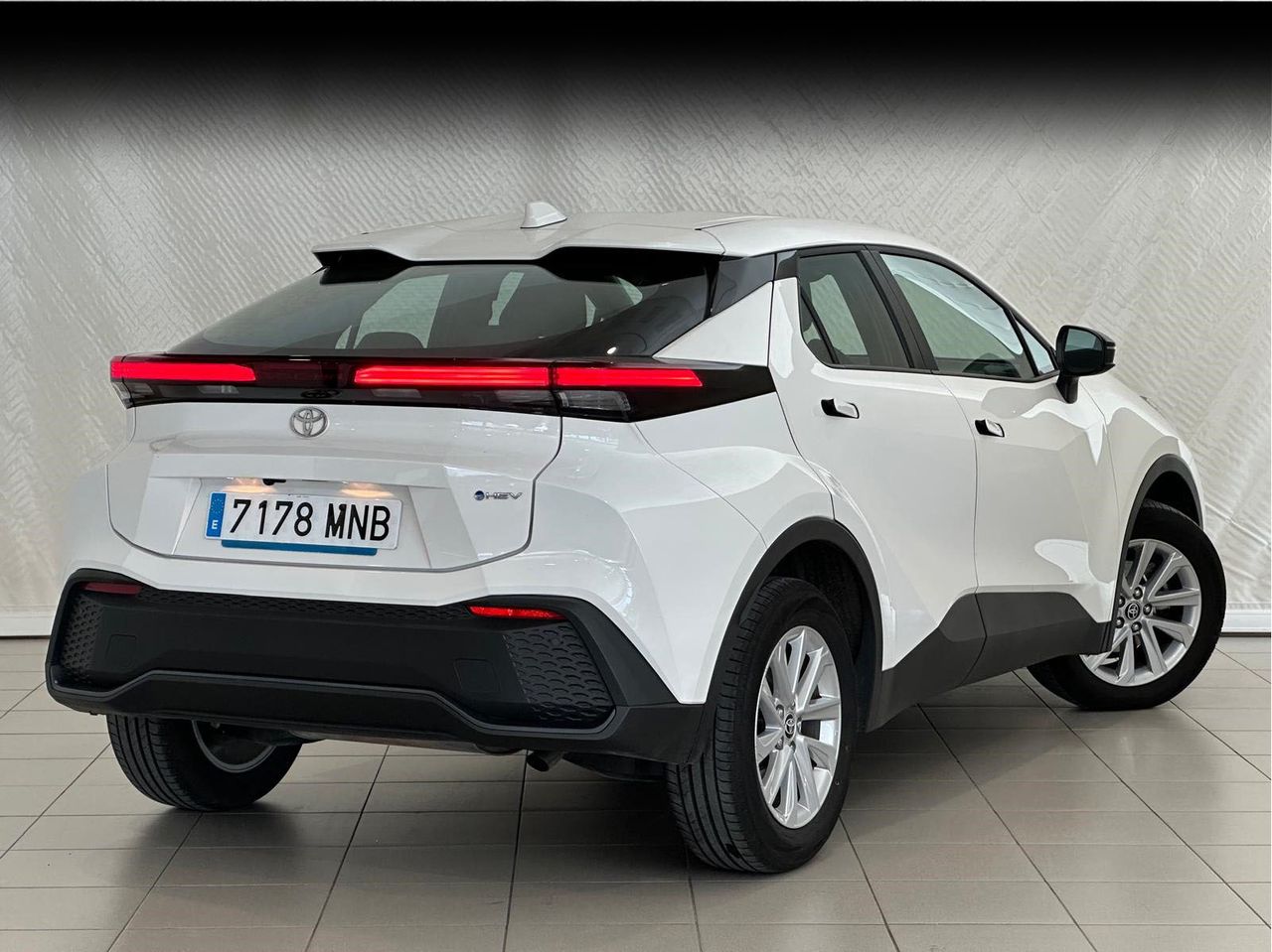 toyota c-hr 2024 / foto grande (3)