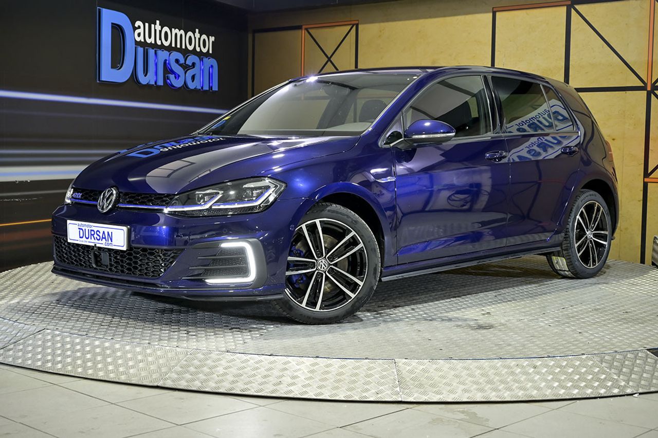 Foto volkswagen golf 2020 /