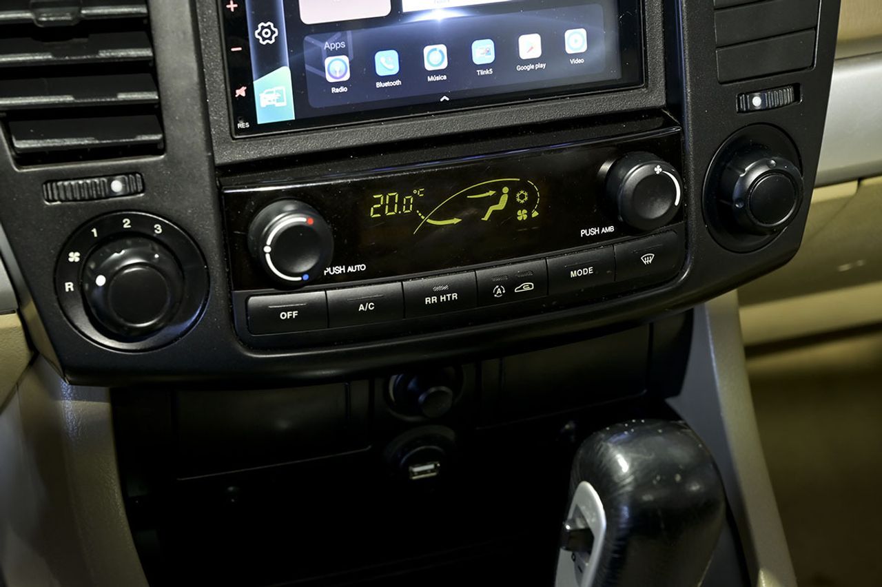 SsangYong Rodius 270Xdi Limited - foto 31