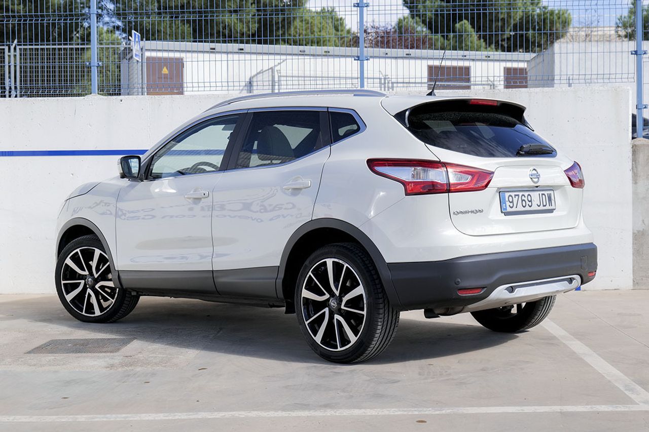 Nissan Qashqai 1.6dCi TEKNA 4x2 XTRONIC Alcantara - foto 4