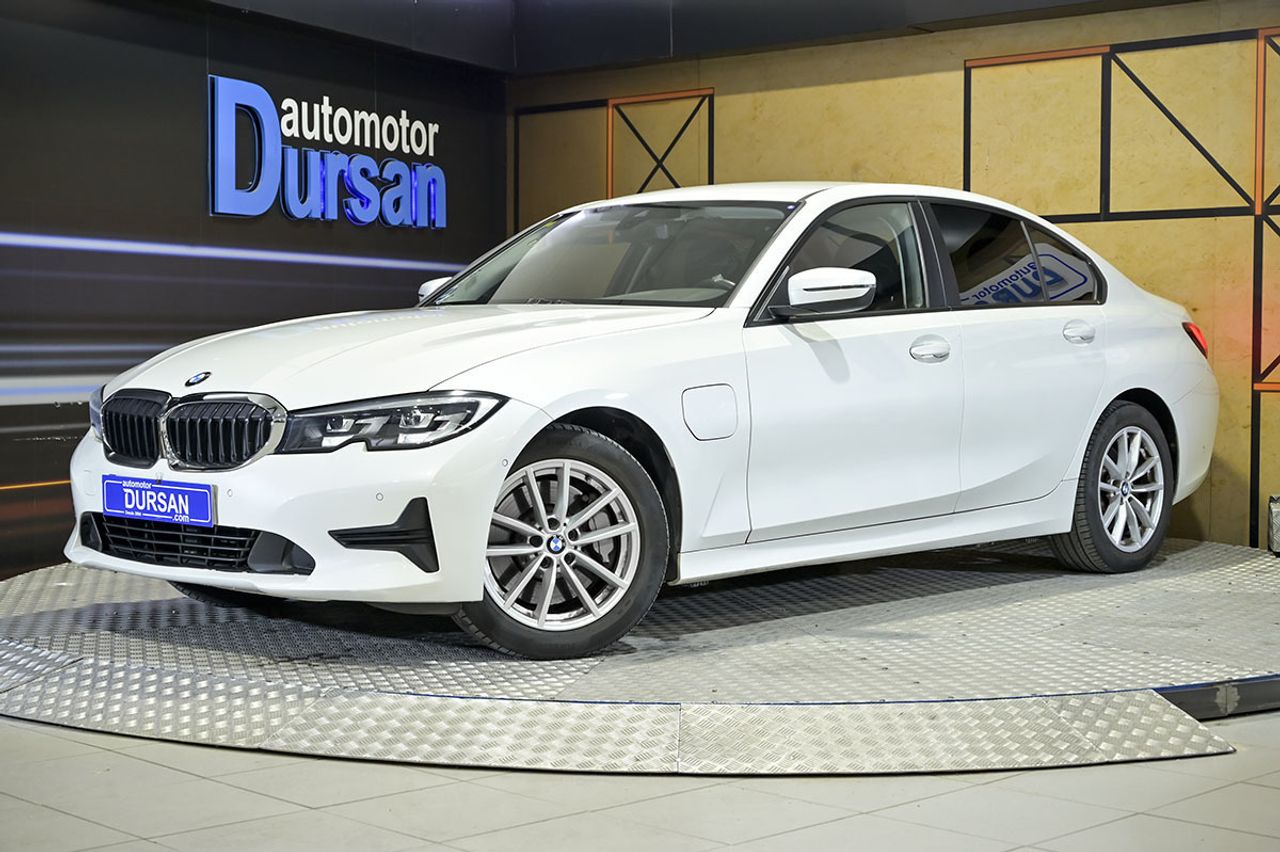Foto bmw serie 3 2020 /