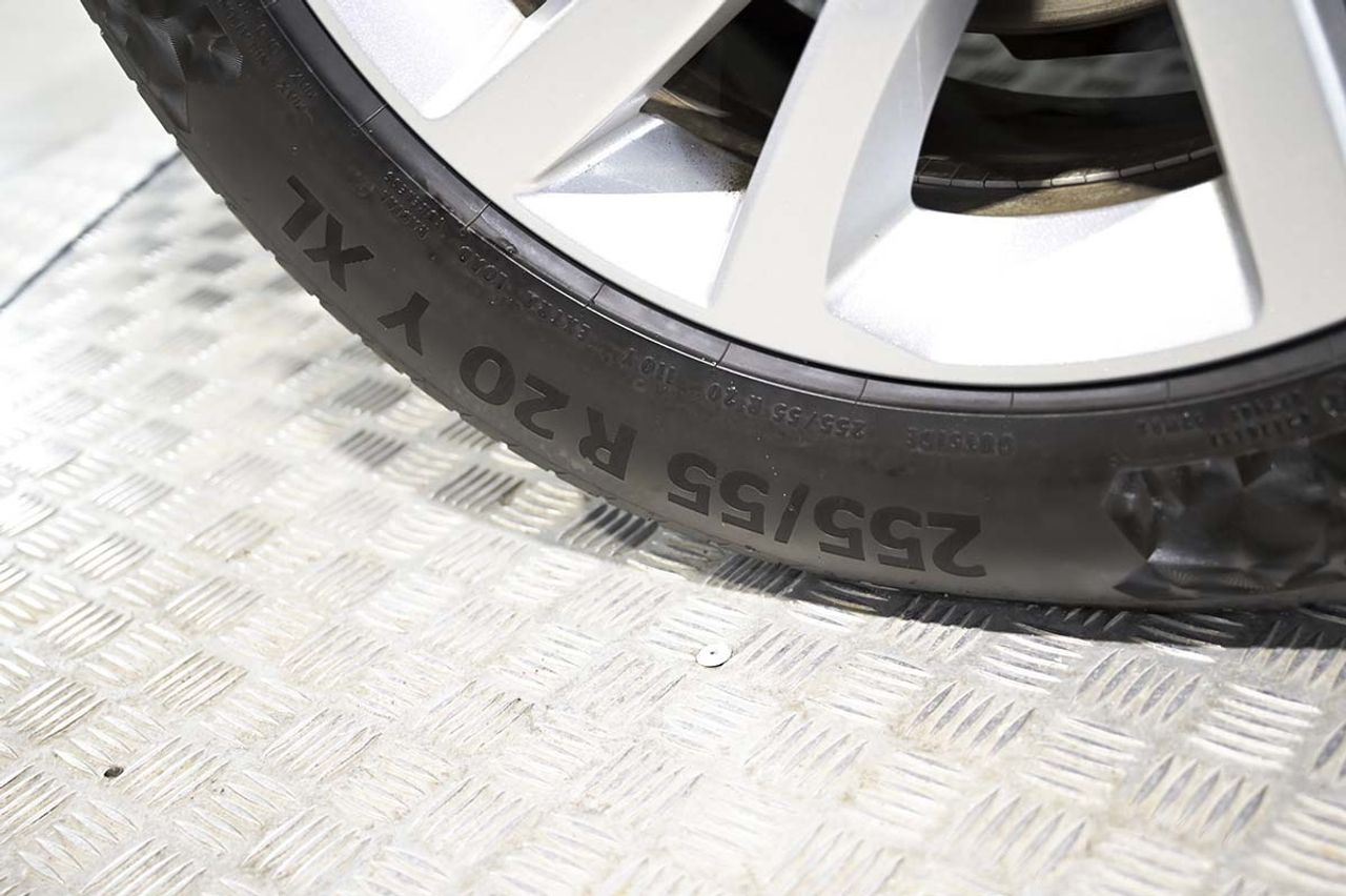 Land-Rover Discovery 2.0 I4 TD4 132kW 180CV HSE Auto - foto 50