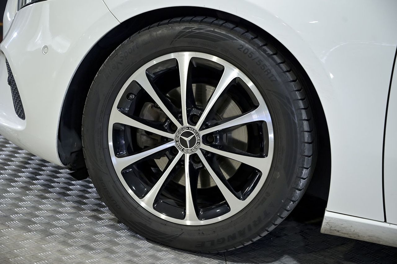 Mercedes Clase A MERCEDES-BENZ  A 180 d - foto 14