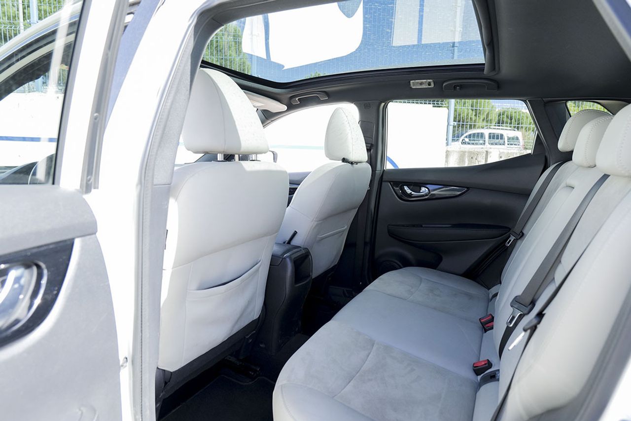 Nissan Qashqai 1.6dCi TEKNA 4x2 XTRONIC Alcantara - foto 15