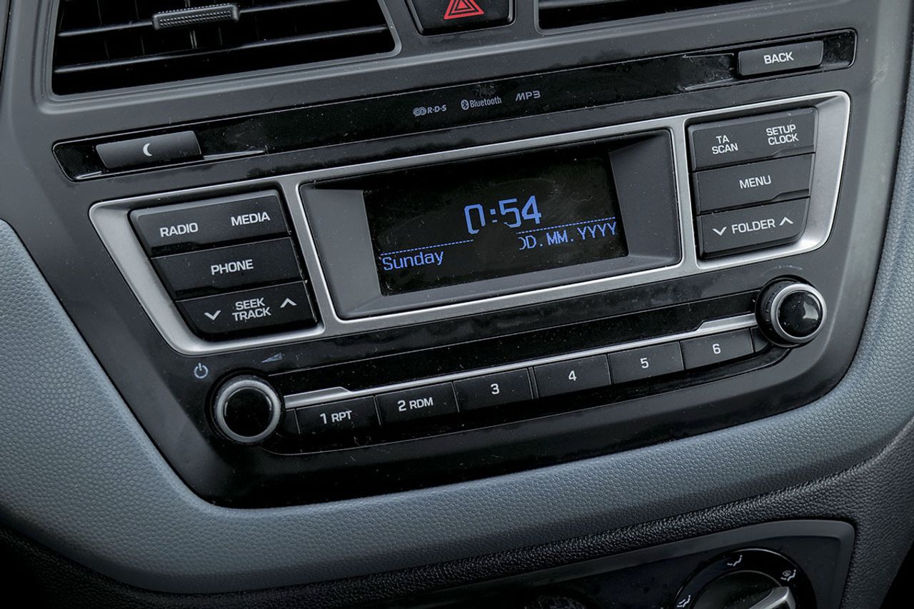 Hyundai i20 1.2 MPI Essence - foto 8