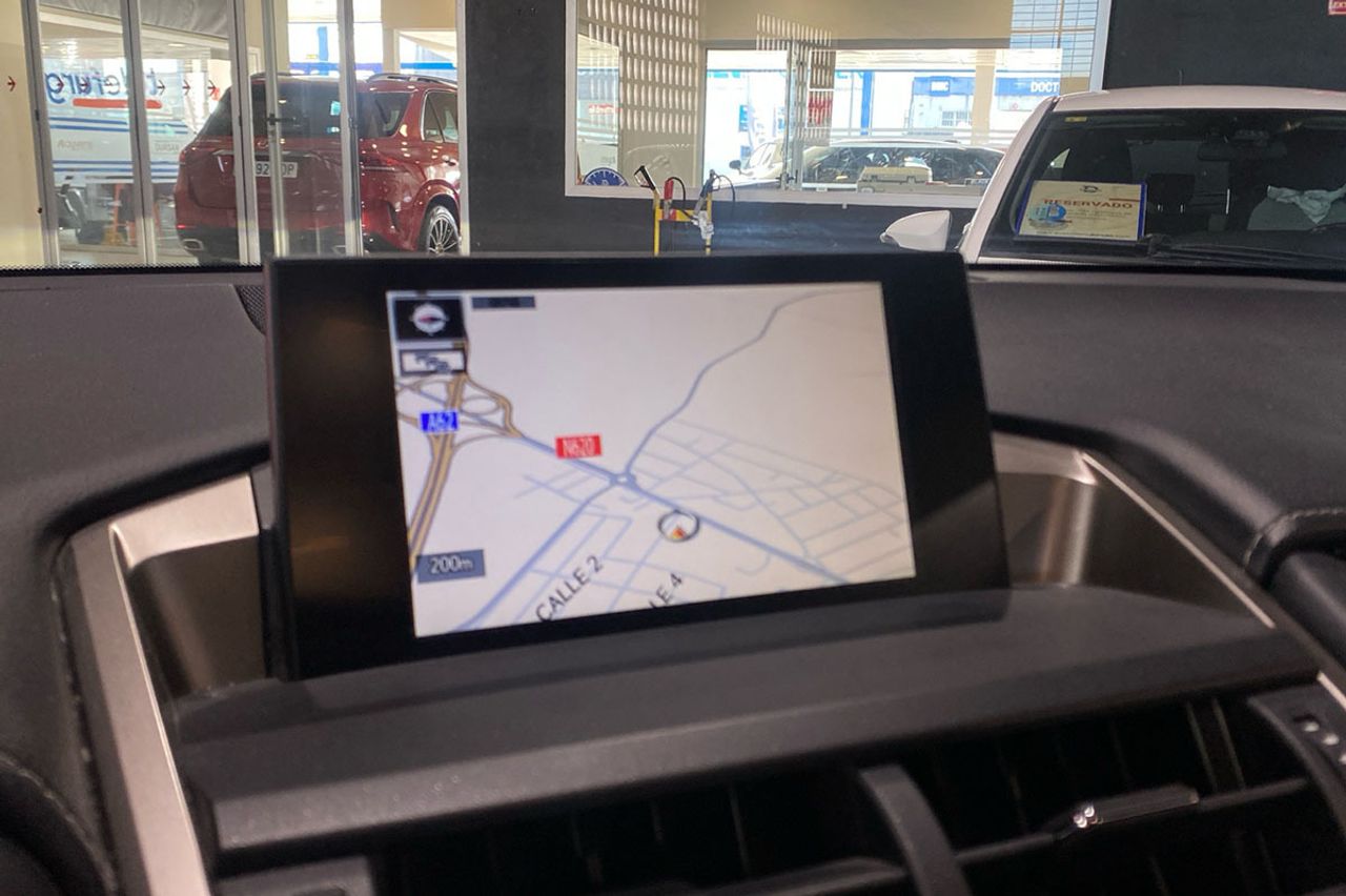 Lexus NX 2.5 300h Business Navigation 2WD - foto 10